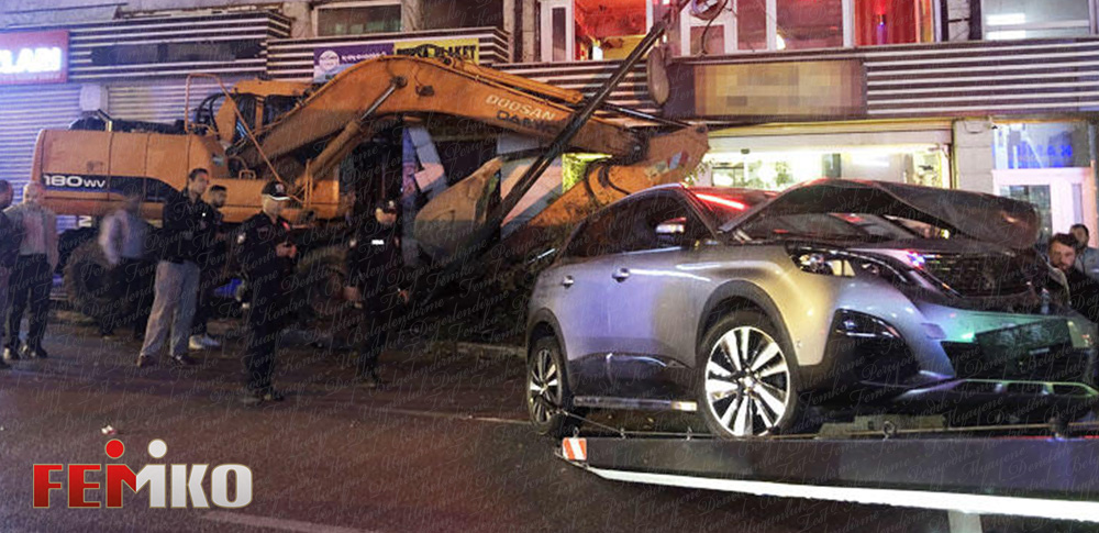 Bursa’da Freni BoÅŸalan İş Makinesi Kaza Yaptı