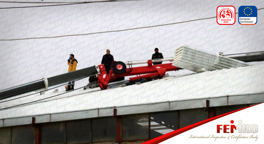 Sivasta Devrilen Vincin Altında Kalan İşçi Öldü