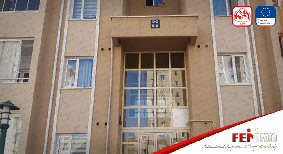 Apartmanda Asansör Düştü, Görevli Yaralandı