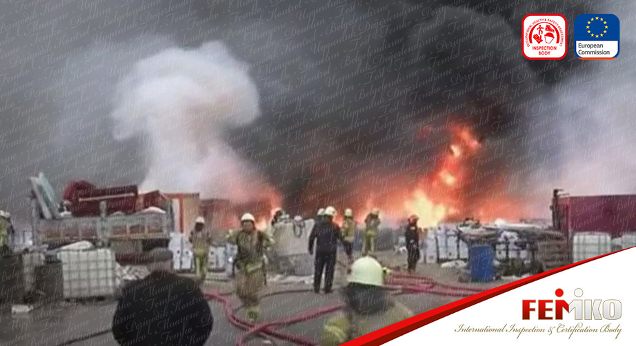 Tuzla’da Fabrika Deposunda Yangın